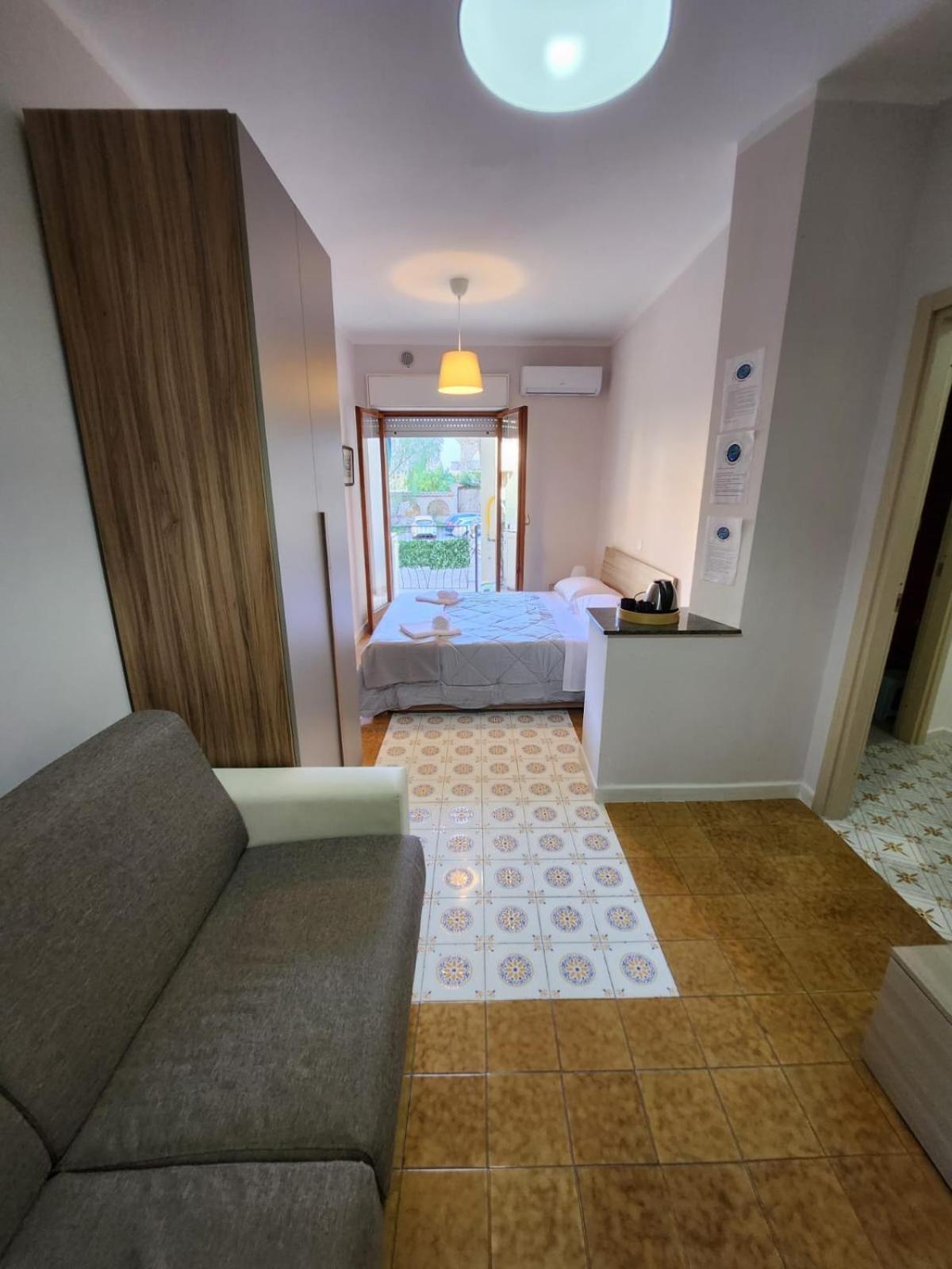 Sorrento'S Holidays Rooms Bagian luar foto